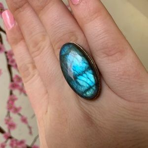 Flashy Blue Labradorite Oval 925 sterling silver ring size 8